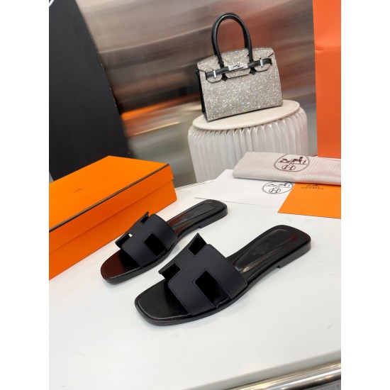 Hermes Slippers High Quality
Women 35-41
Men 39-45