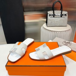 Hermes Slippers High Quality
Women 35-41
Men 39-45