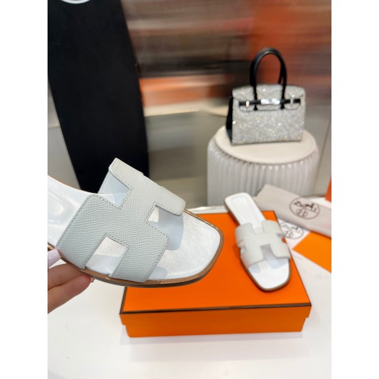 Hermes Slippers High Quality
Women 35-41
Men 39-45