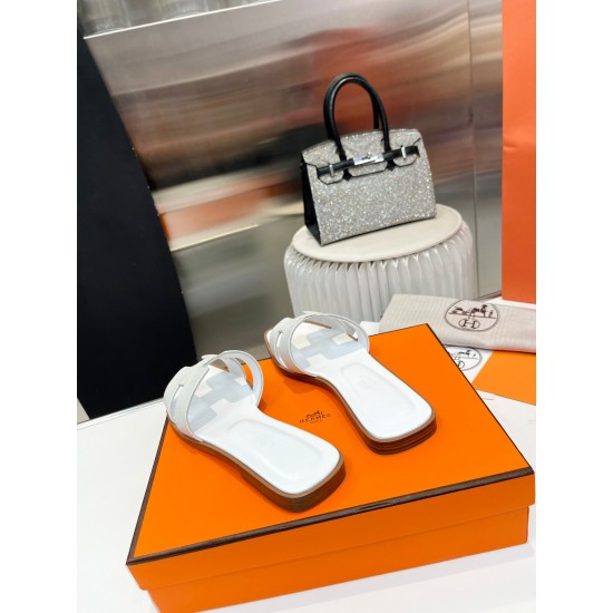 Hermes Slippers High Quality
Women 35-41
Men 39-45