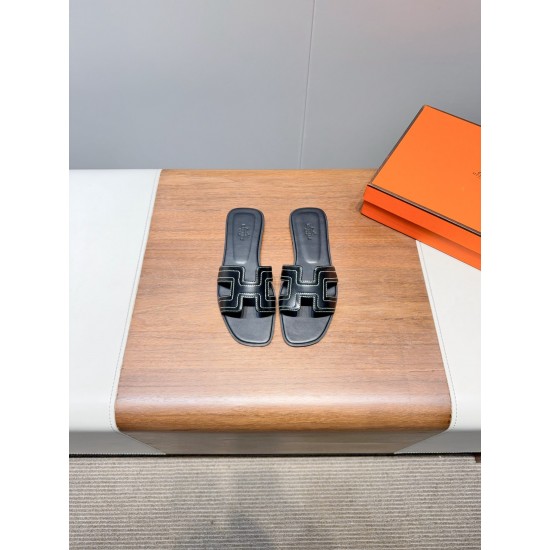Hermes Slippers High Quality
Women 35-41
Men 39-45