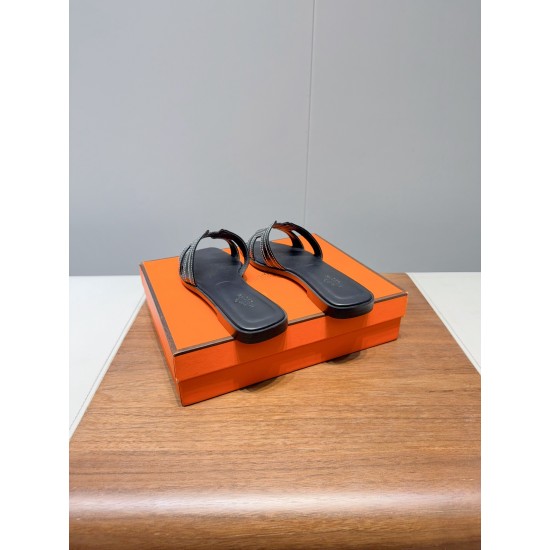 Hermes Slippers High Quality
Women 35-41
Men 39-45