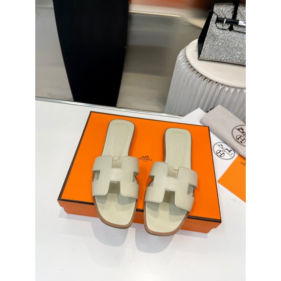 Hermes Slippers High Quality
Women 35-41
Men 39-45