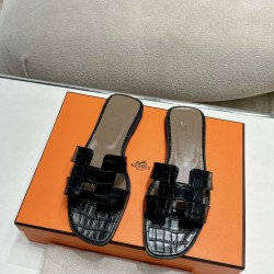 Hermes Slippers High Quality
Women 35-41
Men 39-45