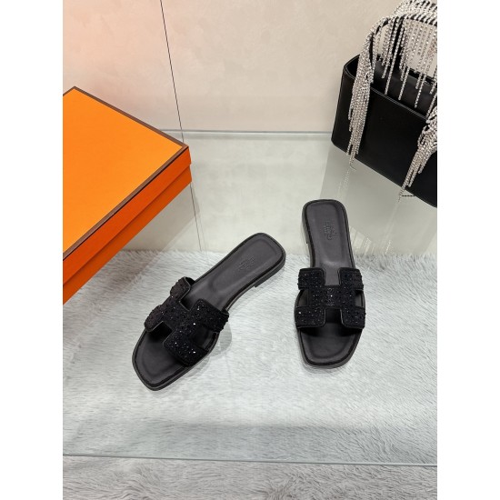 Hermes Slippers High Quality
Women 35-41
Men 39-45