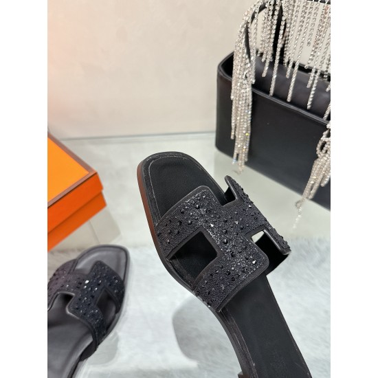 Hermes Slippers High Quality
Women 35-41
Men 39-45