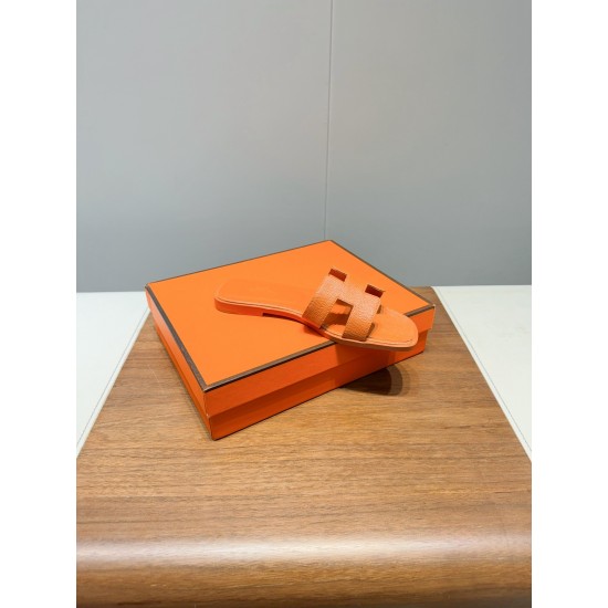 Hermes Slippers High Quality
Women 35-41
Men 39-45
