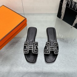 Hermes Slippers High Quality
Women 35-41
Men 39-45