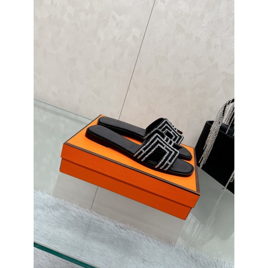 Hermes Slippers High Quality
Women 35-41
Men 39-45