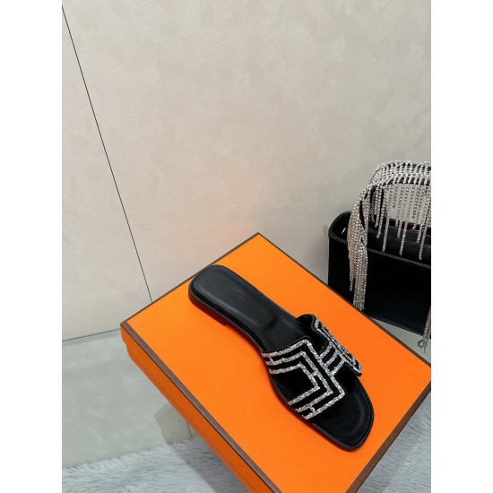 Hermes Slippers High Quality
Women 35-41
Men 39-45