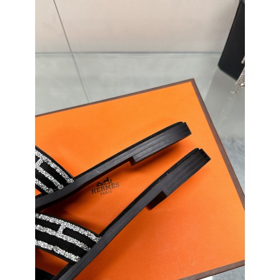 Hermes Slippers High Quality
Women 35-41
Men 39-45