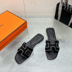 Hermes Slippers High Quality
Women 35-41
Men 39-45