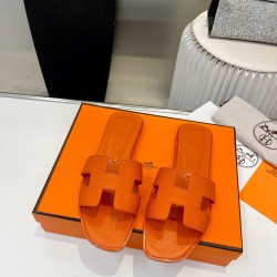 Hermes Slippers High Quality
Women 35-41
Men 39-45