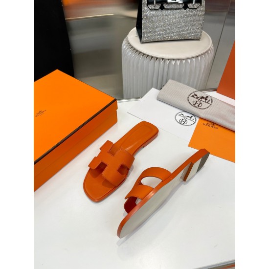 Hermes Slippers High Quality
Women 35-41
Men 39-45