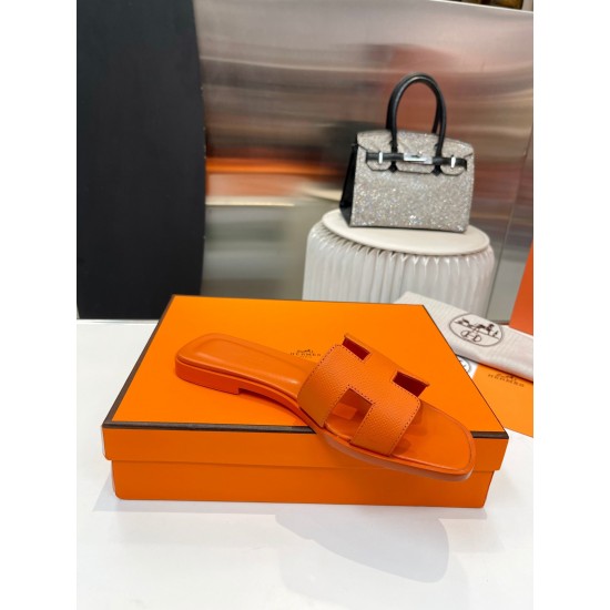 Hermes Slippers High Quality
Women 35-41
Men 39-45