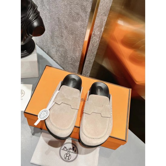 Hermes Slippers High Quality
Women 35-41
Men 39-45