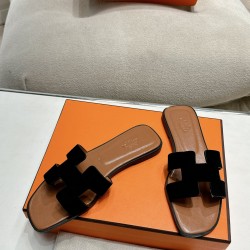 Hermes Slippers High Quality
Women 35-41
Men 39-45