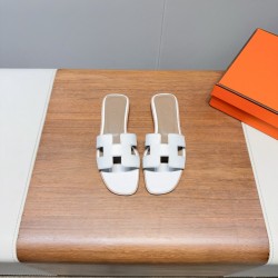 Hermes Slippers High Quality
Women 35-41
Men 39-45