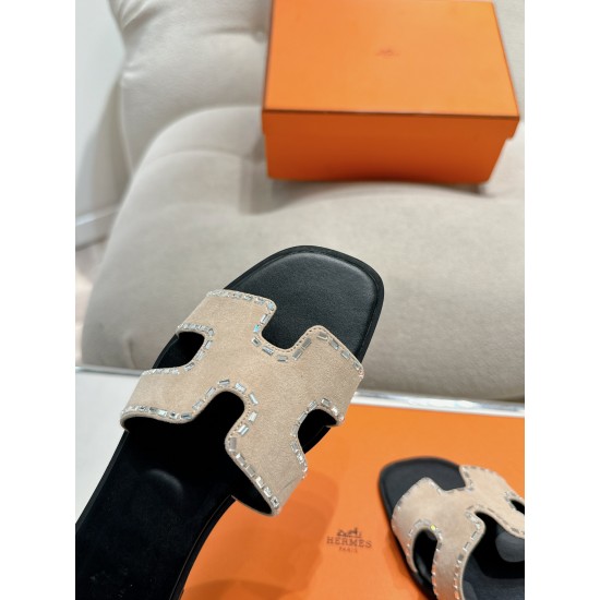 Hermes Slippers High Quality
Women 35-41
Men 39-45