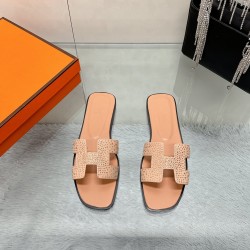 Hermes Slippers High Quality
Women 35-41
Men 39-45