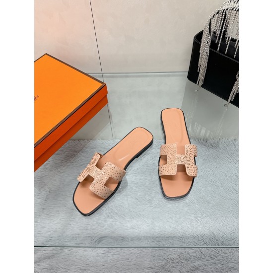 Hermes Slippers High Quality
Women 35-41
Men 39-45
