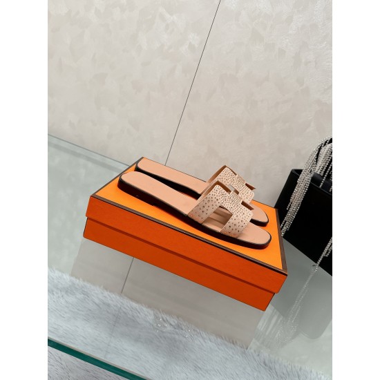 Hermes Slippers High Quality
Women 35-41
Men 39-45