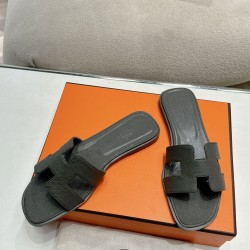 Hermes Slippers High Quality
Women 35-41
Men 39-45