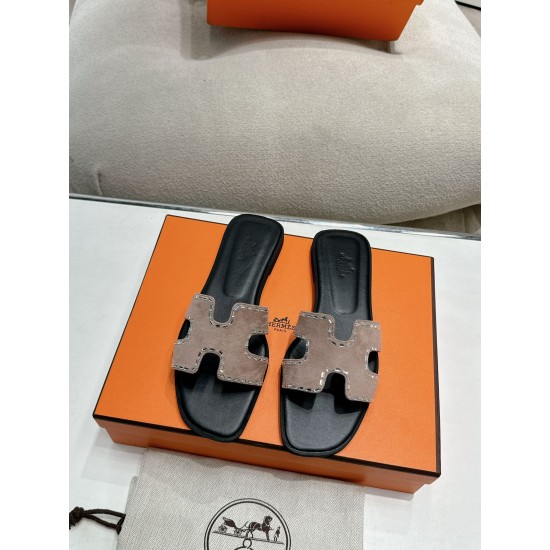 Hermes Slippers High Quality
Women 35-41
Men 39-45