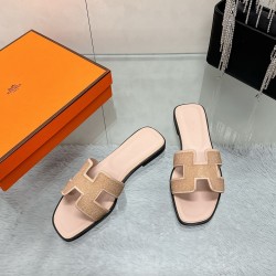 Hermes Slippers High Quality
Women 35-41
Men 39-45