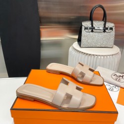 Hermes Slippers High Quality
Women 35-41
Men 39-45