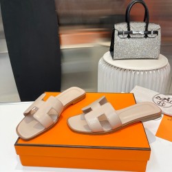 Hermes Slippers High Quality
Women 35-41
Men 39-45