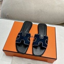 Hermes Slippers High Quality
Women 35-41
Men 39-45