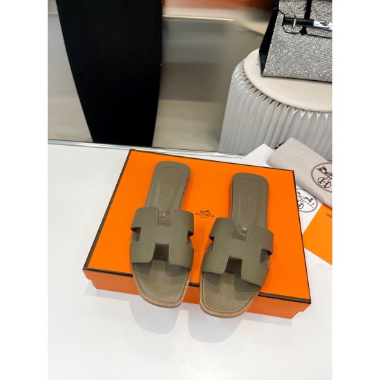Hermes Slippers High Quality
Women 35-41
Men 39-45