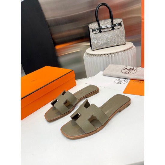 Hermes Slippers High Quality
Women 35-41
Men 39-45
