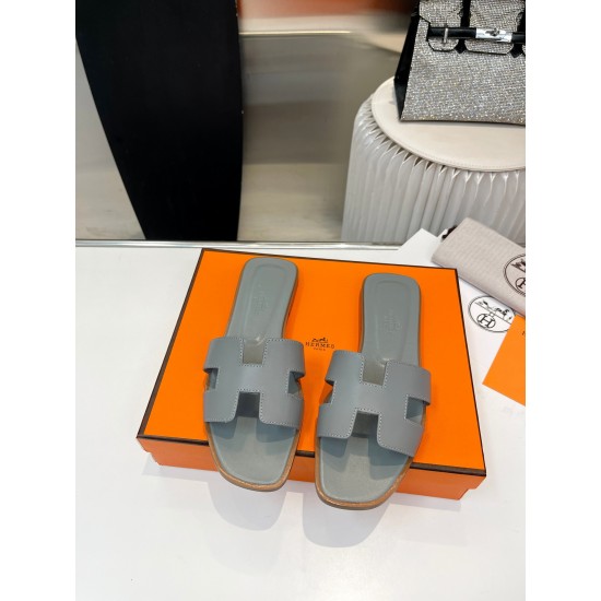 Hermes Slippers High Quality
Women 35-41
Men 39-45