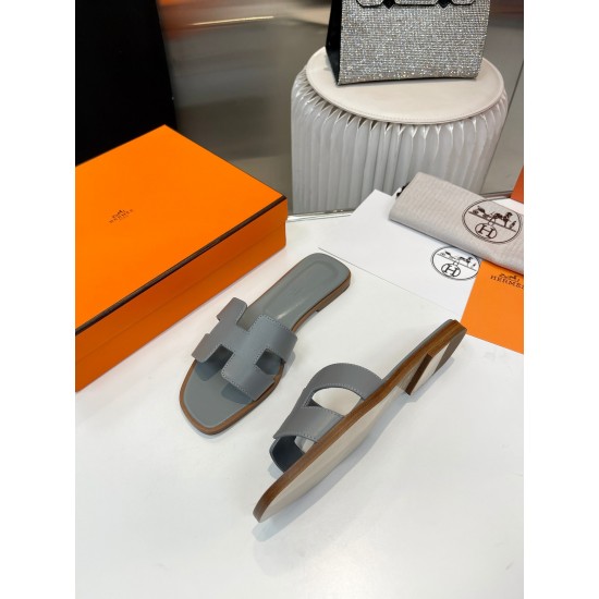 Hermes Slippers High Quality
Women 35-41
Men 39-45
