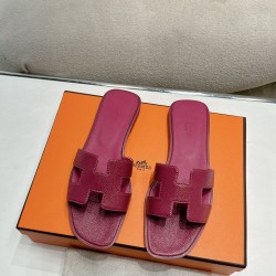 Hermes Slippers High Quality
Women 35-41
Men 39-45