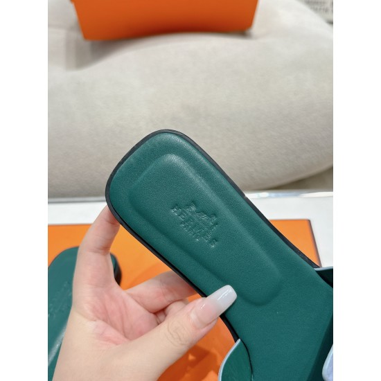 Hermes Slippers High Quality
Women 35-41
Men 39-45