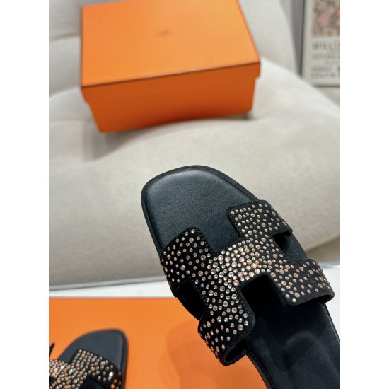 Hermes Slippers High Quality
Women 35-41
Men 39-45