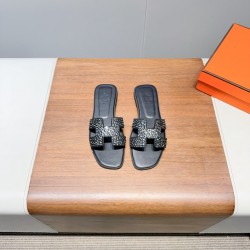 Hermes Slippers High Quality
Women 35-41
Men 39-45