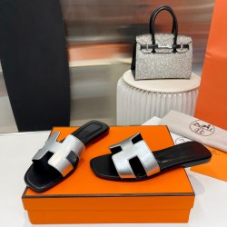 Hermes Slippers High Quality
Women 35-41
Men 39-45