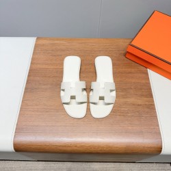 Hermes Slippers High Quality
Women 35-41
Men 39-45