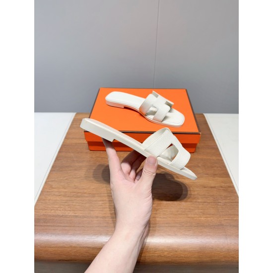 Hermes Slippers High Quality
Women 35-41
Men 39-45