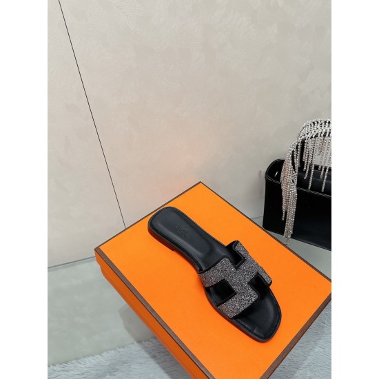 Hermes Slippers High Quality
Women 35-41
Men 39-45
