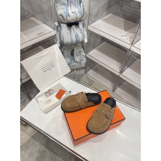 Hermes Slippers High Quality
Women 35-41
Men 39-45
