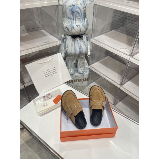 Hermes Slippers High Quality
Women 35-41
Men 39-45