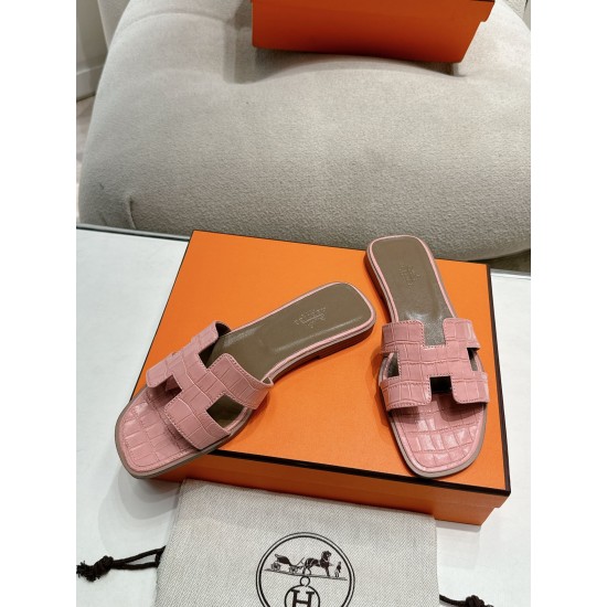 Hermes Slippers High Quality
Women 35-41
Men 39-45
