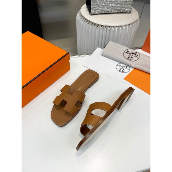 Hermes Slippers High Quality
Women 35-41
Men 39-45