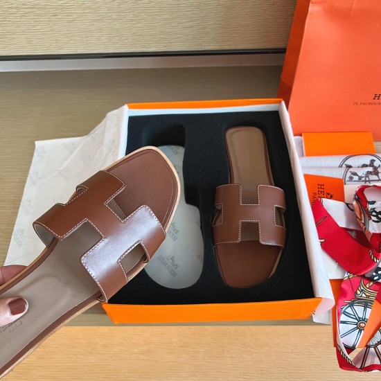 Hermes Slippers High Quality
Women 35-41
Men 39-45