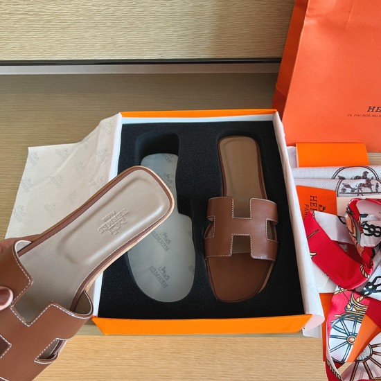 Hermes Slippers High Quality
Women 35-41
Men 39-45
